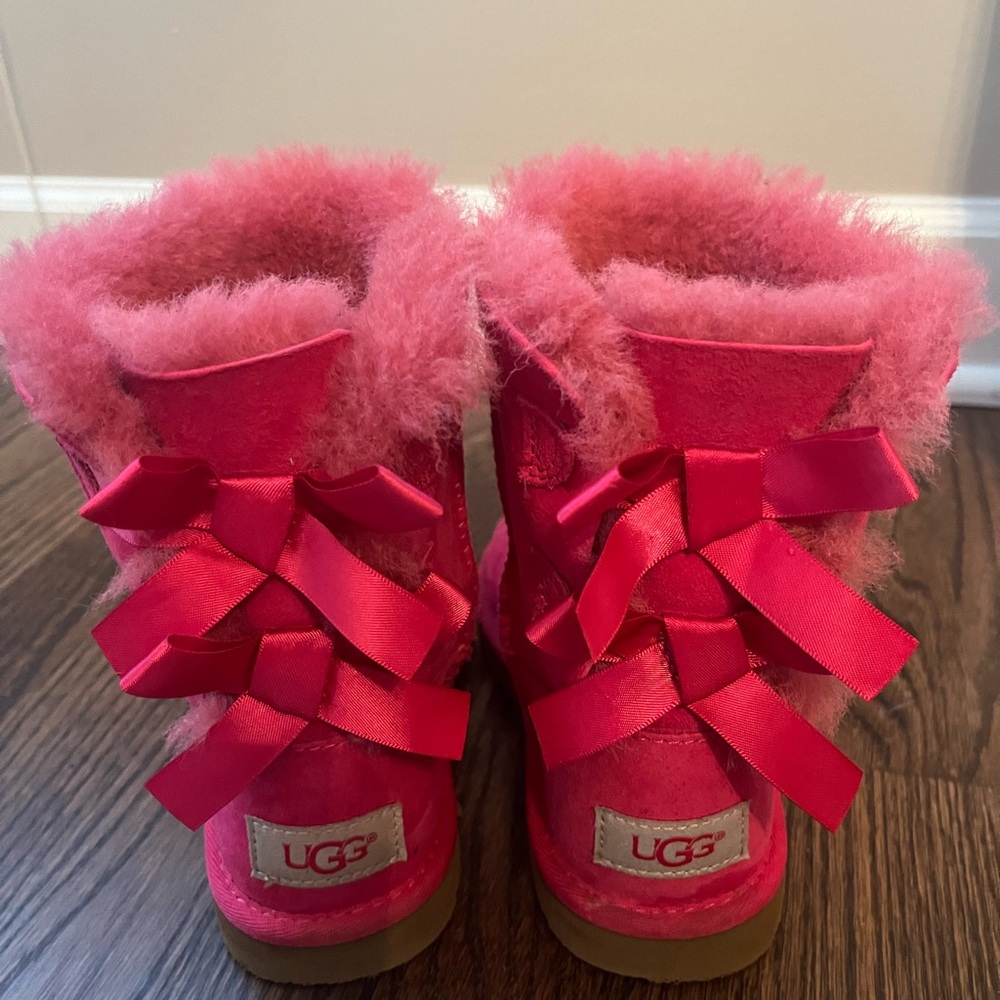 UGG Bailey Bow II - Pink